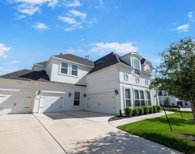 3304 Belted Galloway St - Photo Thumbnail 1
