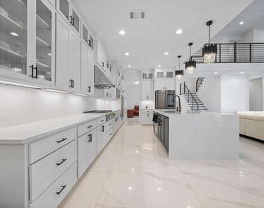 3304 Belted Galloway St - Photo Thumbnail 6