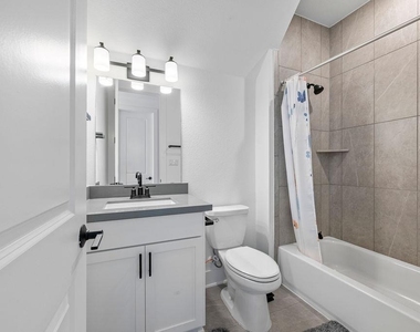 3304 Belted Galloway St - Photo Thumbnail 31