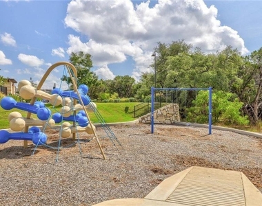 15621 Cabrillo Way - Photo Thumbnail 19