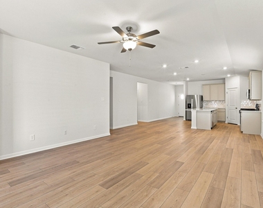 180 Coopers Hawk Crst - Photo Thumbnail 7