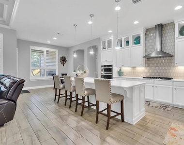 16321 Horse Trap Ln - Photo Thumbnail 6