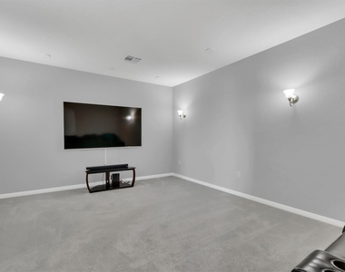 16321 Horse Trap Ln - Photo Thumbnail 22