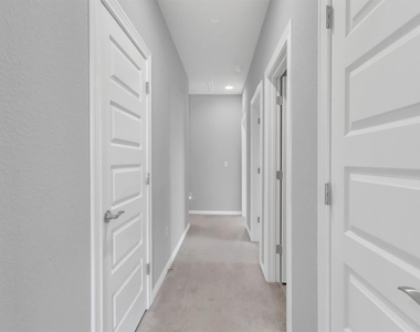 16321 Horse Trap Ln - Photo Thumbnail 28