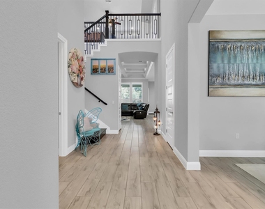 16321 Horse Trap Ln - Photo Thumbnail 2
