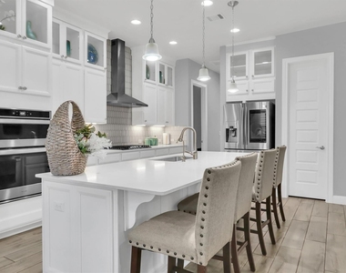 16321 Horse Trap Ln - Photo Thumbnail 8