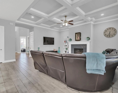 16321 Horse Trap Ln - Photo Thumbnail 10