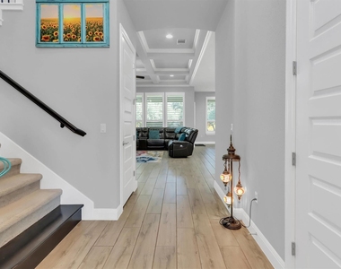 16321 Horse Trap Ln - Photo Thumbnail 13