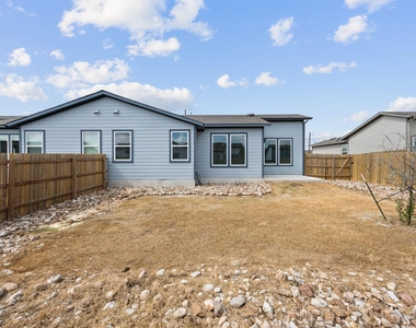 20104 Travis Dr - Photo Thumbnail 19