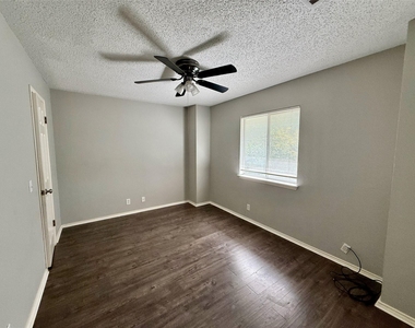 16801 Langland Rd - Photo Thumbnail 10