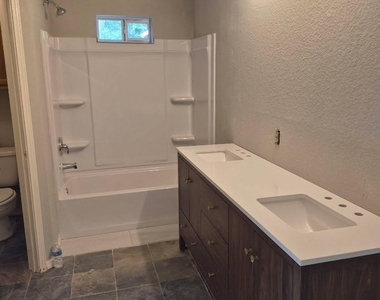 16801 Langland Rd - Photo Thumbnail 8