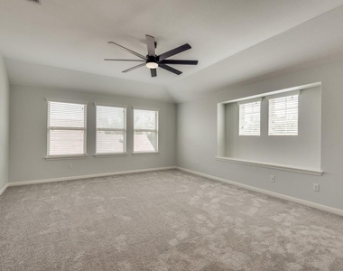 628 Bottle Brush Dr - Photo Thumbnail 10