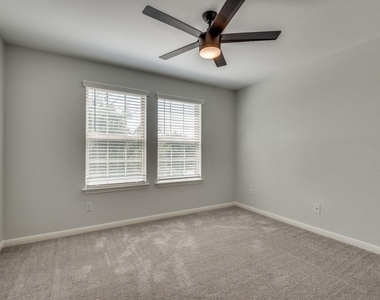 628 Bottle Brush Dr - Photo Thumbnail 12