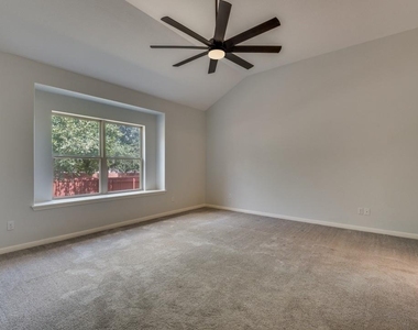 628 Bottle Brush Dr - Photo Thumbnail 5