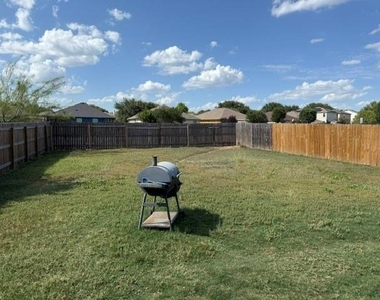 173 Cazador Dr - Photo Thumbnail 8