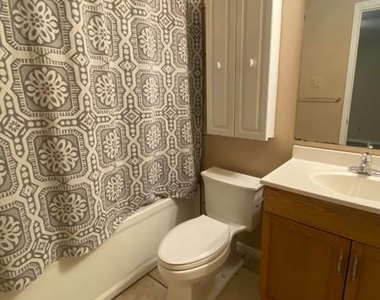 1806 Sierra Dr - Photo Thumbnail 10