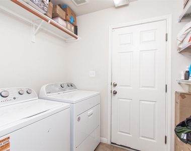 4193 Fairmeadow Dr - Photo Thumbnail 20