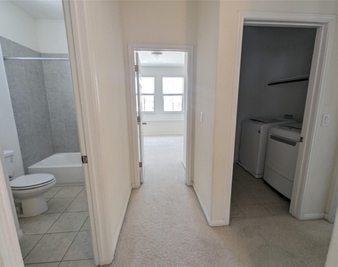 3240 E Whitestone Blvd - Photo Thumbnail 23