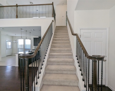 3240 E Whitestone Blvd - Photo Thumbnail 20