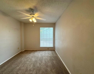 14009 Maricella Ln - Photo Thumbnail 18