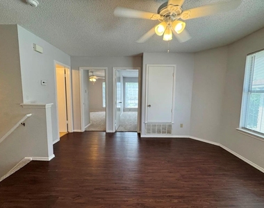 14009 Maricella Ln - Photo Thumbnail 16