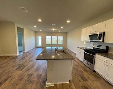 322 Northshore - Photo Thumbnail 5