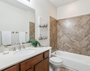 2228 Hilltop Climb Dr - Photo Thumbnail 4