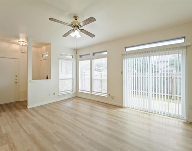 500 Gregory Ct - Photo Thumbnail 2