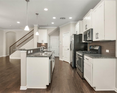 13400 Briarwick Dr - Photo Thumbnail 4