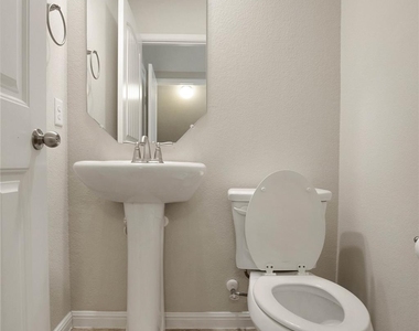 13400 Briarwick Dr - Photo Thumbnail 10