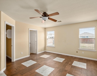13232 Forest Sage St - Photo Thumbnail 12