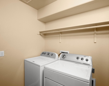 13232 Forest Sage St - Photo Thumbnail 21