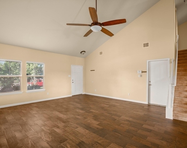 13232 Forest Sage St - Photo Thumbnail 3