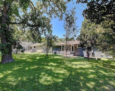 1803 Romeria Dr - Photo Thumbnail 31