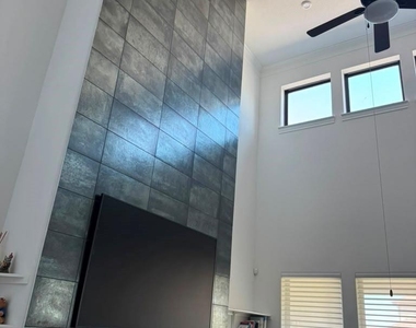 4529 Port Bari Dr - Photo Thumbnail 5