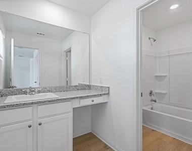 14501 Wahlbergs Way - Photo Thumbnail 6