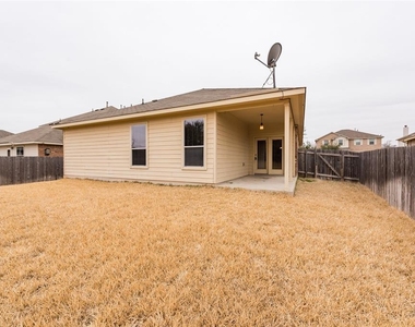 913 Brighton Pl - Photo Thumbnail 27