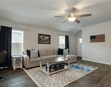 104 Dunlin Ln - Photo Thumbnail 1