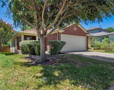 5605 Bentsen Ln - Photo Thumbnail 1