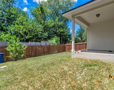 5605 Bentsen Ln - Photo Thumbnail 16