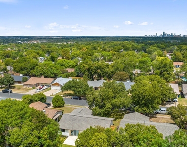1111 Spearson Ln - Photo Thumbnail 34