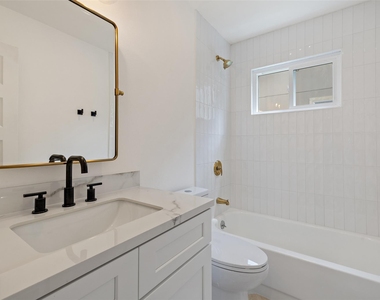 1111 Spearson Ln - Photo Thumbnail 19