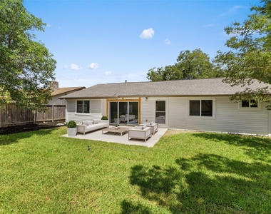 1111 Spearson Ln - Photo Thumbnail 35