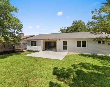 1111 Spearson Ln - Photo Thumbnail 29