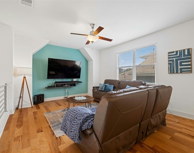 2313 Capulet St - Photo Thumbnail 19