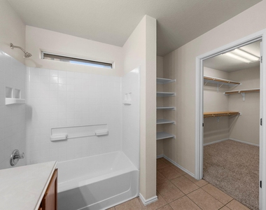 9424 Castle Pines Dr - Photo Thumbnail 14