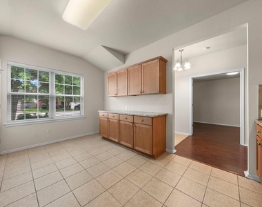 9424 Castle Pines Dr - Photo Thumbnail 8