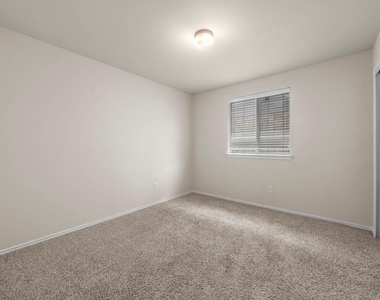 9424 Castle Pines Dr - Photo Thumbnail 16