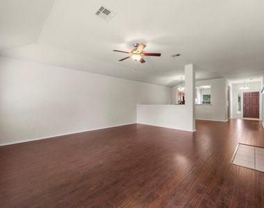 9424 Castle Pines Dr - Photo Thumbnail 4