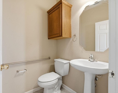 904 Winding Creek Pl - Photo Thumbnail 14